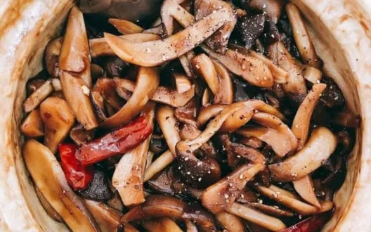 Đừng Mua Nấm Mối Đen Nếu Bạn Chưa Biết 3 Cách Phân Biệt Nấm 